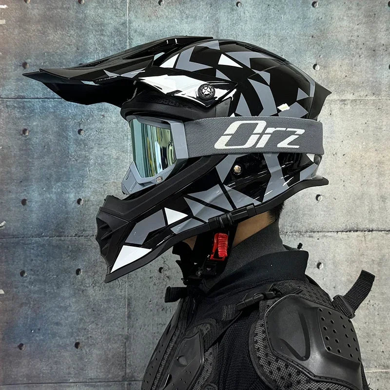 New Motorcycle Helmet Full Face Double Lens Off-Road Racing Helmet Four Seasons Cascos Para Moto Capacete De Moto DOT Casco Moto