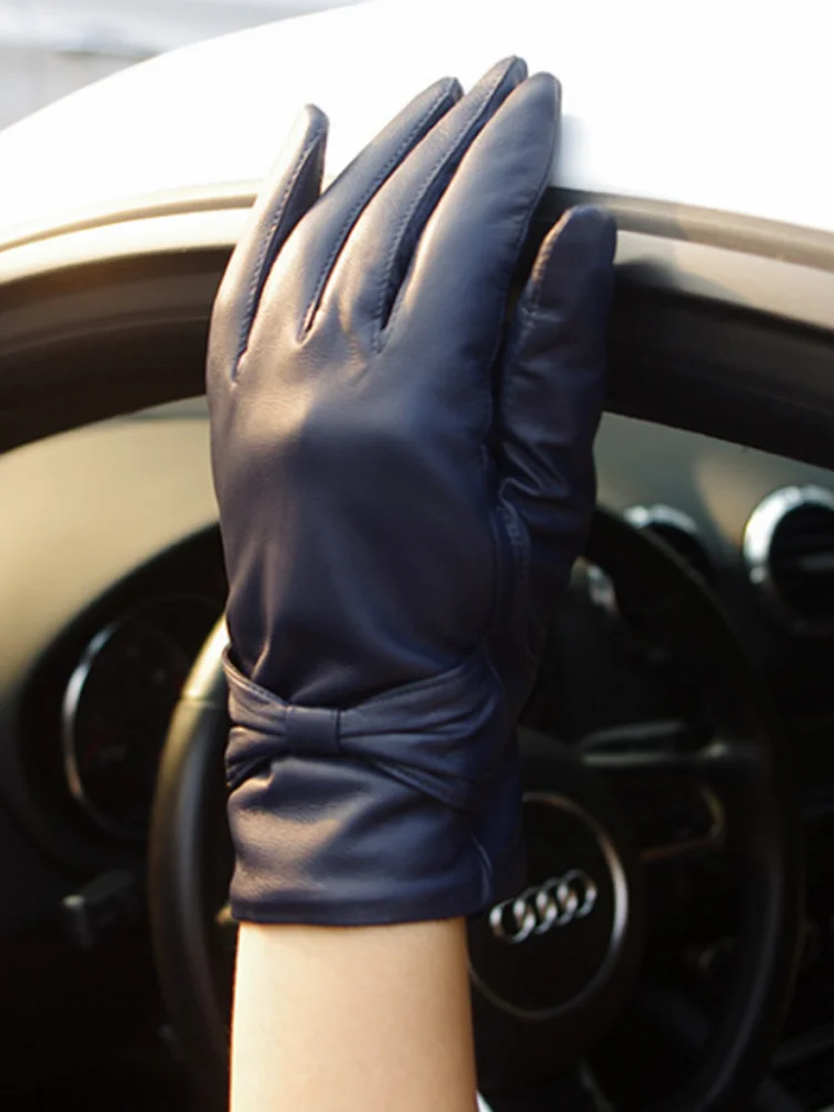 New Women Bowknot Real Sheepskin Gloves Winter Warm Fleece Lining Genuine Leather Driving Mittens Moto Biker Riding Gloves