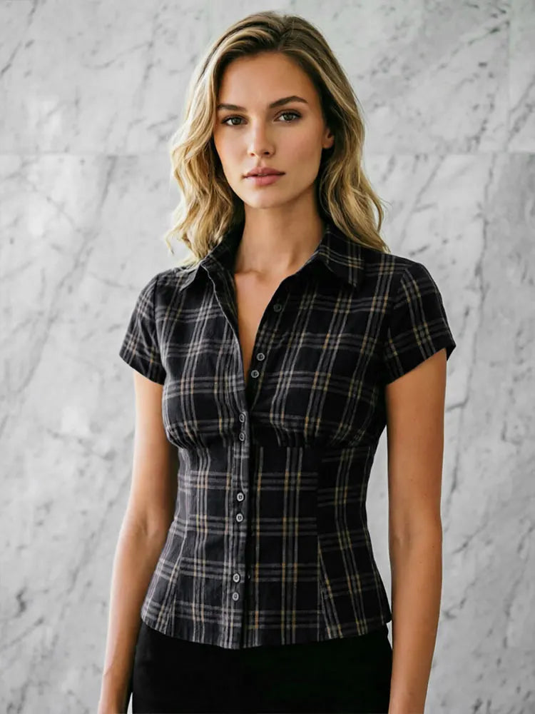 New Women's This Classic Plaid Pleated Button-Down Short-Sleeved Shirt is a Retro-Style Casual Slim Fit Suitable For Everyday
