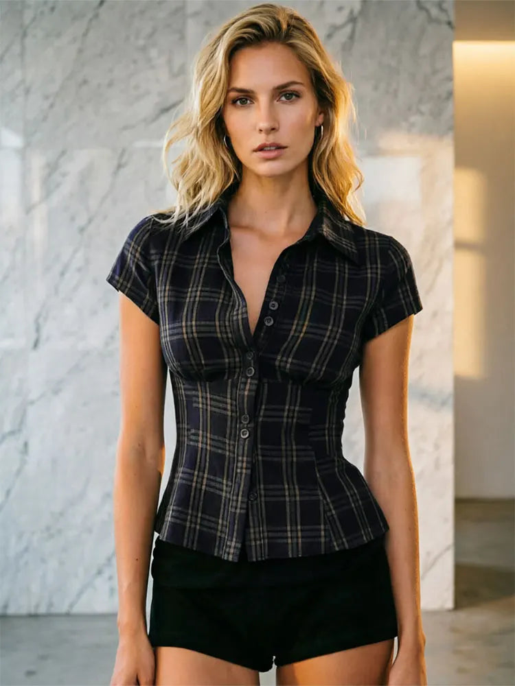 New Women's This Classic Plaid Pleated Button-Down Short-Sleeved Shirt is a Retro-Style Casual Slim Fit Suitable For Everyday