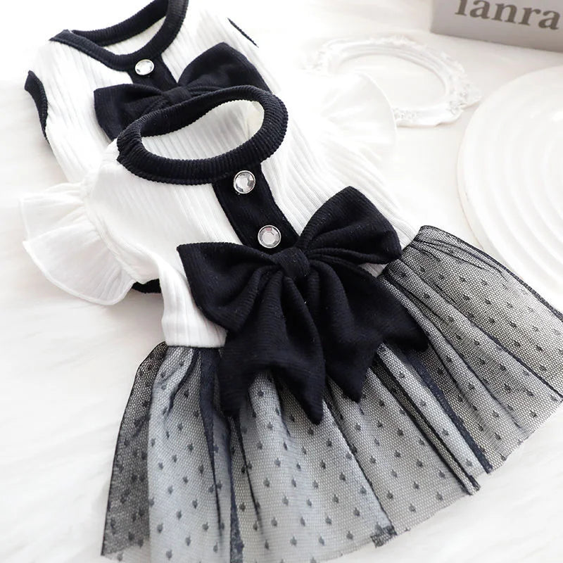 Dog Clothes for Small Dogs Dog Summer T-Shirt Pet Dog Skirt Black White Retro Dresses Puppy Costume Chihuahua Bichon Clothing