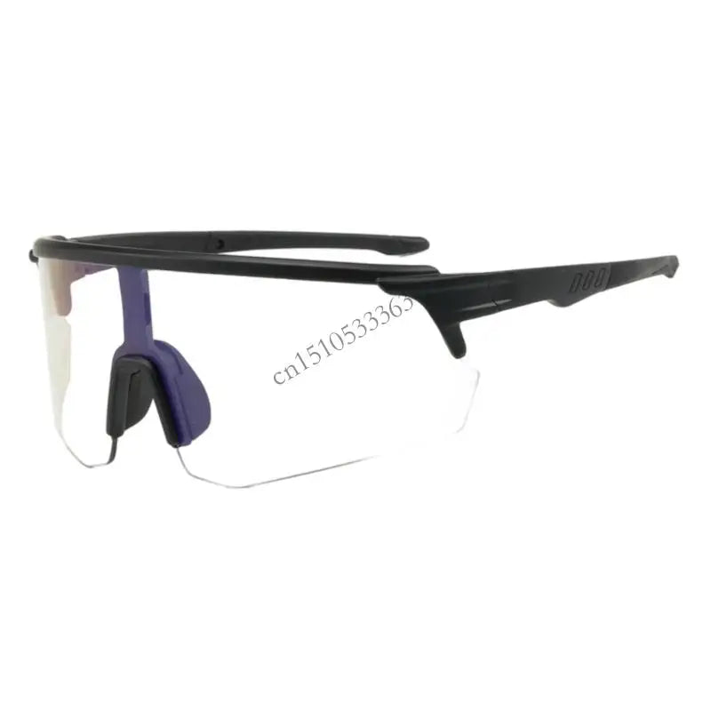090E Day Night Riding Glasses Lightweight Frame Soft Silicone Nose Pads Windproof Design for Motorcycle Bike Enthusiasts