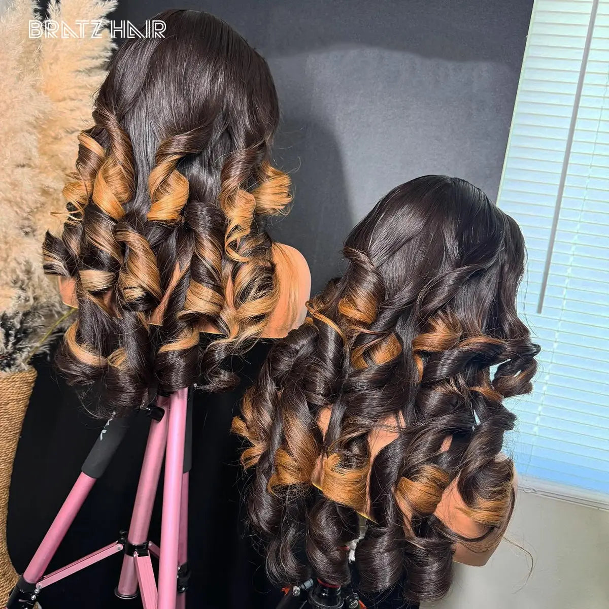 13x4 HD Lace Front Loose Bouncy Curly Wig Human Hair Ombre Highlight P4/27 Bouncy Curly Glueless Wig for Woman Ready to Wear Wig