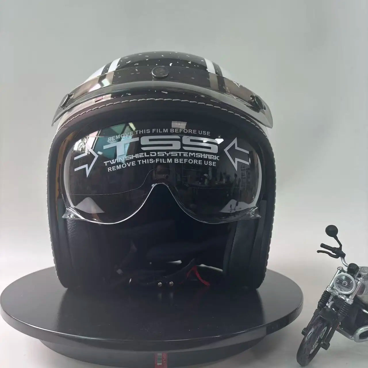 Retro Cruise Motorcycle Helmet Unisex Heavy Bike Riding Half Helmet Motorcycle 3/4 Helmet Vintage Style Cycling Protection